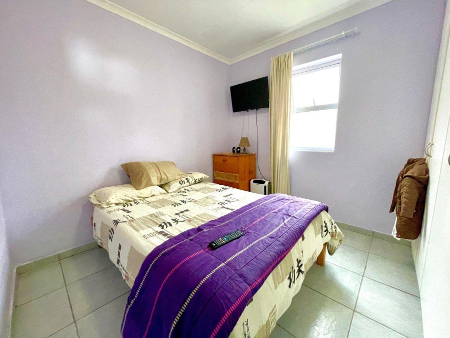 2 Bedroom Property for Sale in Pelican Park Western Cape